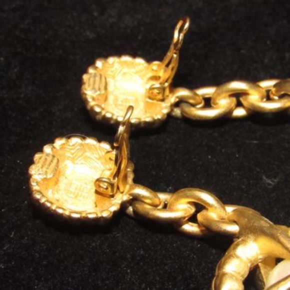 SALE-Givenchy Brushed Gold with Large Pearls Earrings - Picture 4 of 8